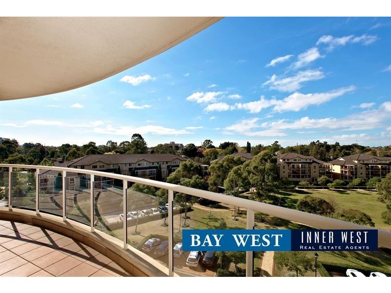601/8 Wentworth Drive, Liberty Grove NSW 2138