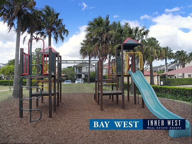 601/8 Wentworth Drive, Liberty Grove NSW 2138