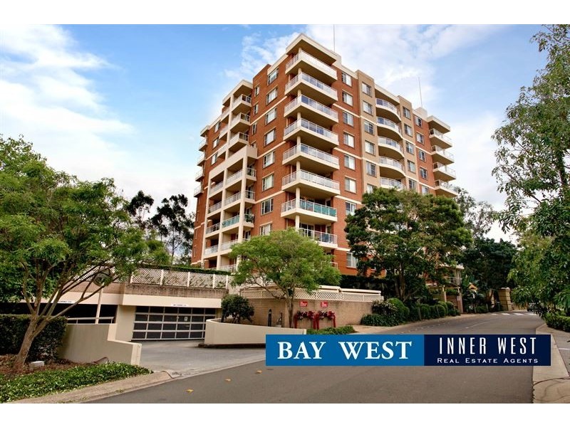 702/10 Wentworth Drive, Liberty Grove NSW 2138