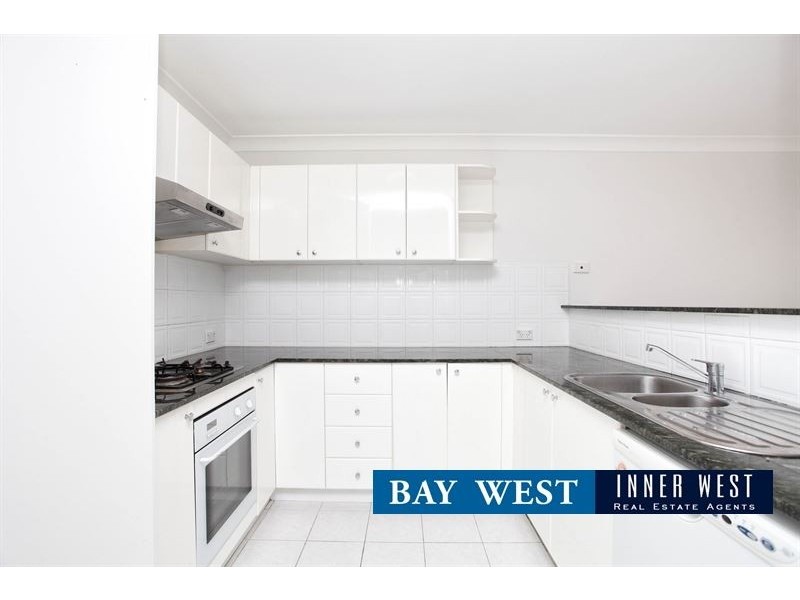 702/10 Wentworth Drive, Liberty Grove NSW 2138