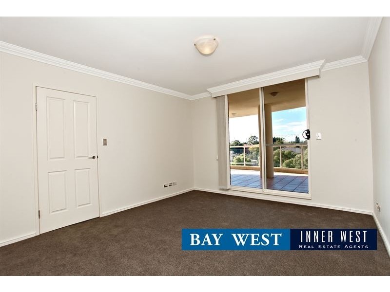 601/8 Wentworth Drive, Liberty Grove NSW 2138