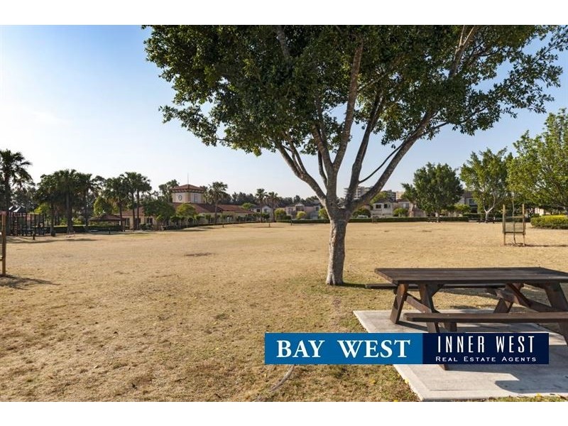 10 Wenton Avenue, Liberty Grove NSW 2138