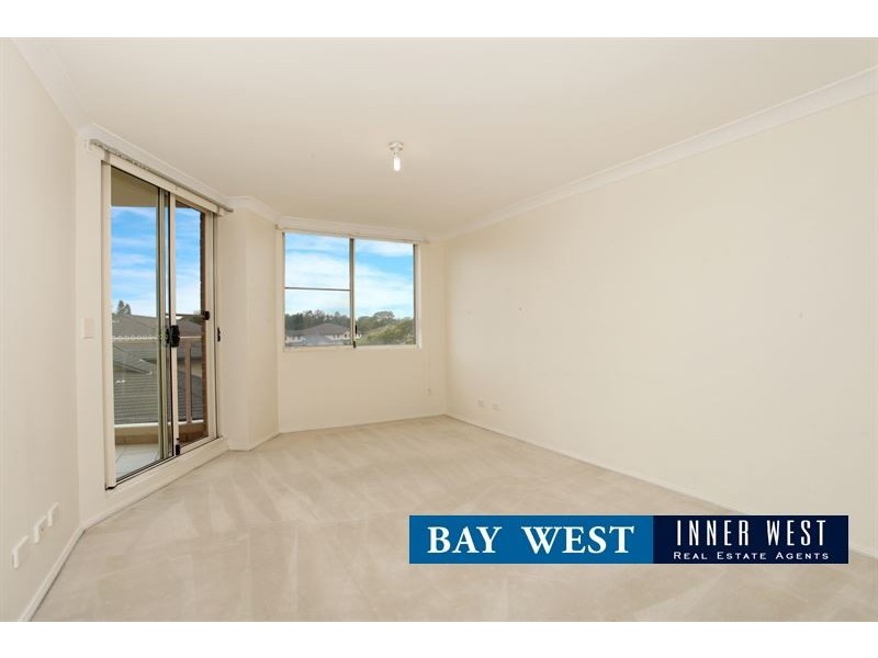 402/10 Wentworth Drive, Liberty Grove NSW 2138
