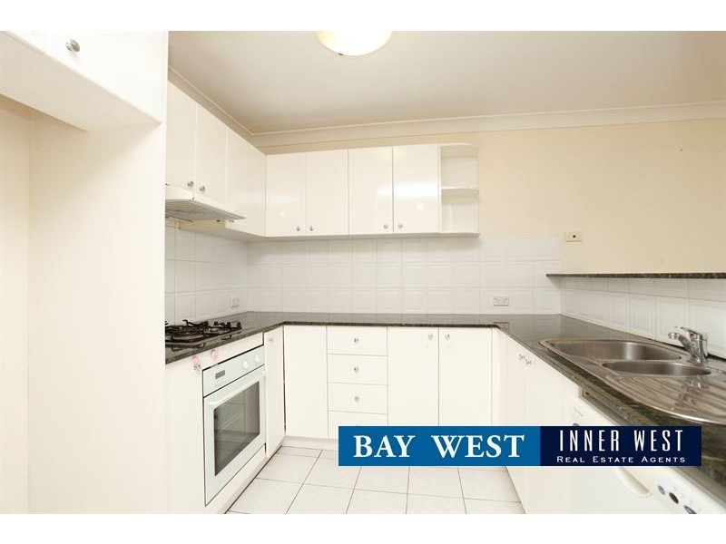 402/10 Wentworth Drive, Liberty Grove NSW 2138