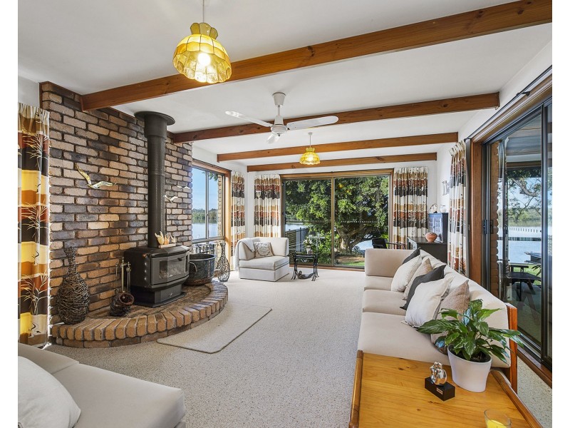 11 Riverside Drive, Riverside NSW 2444