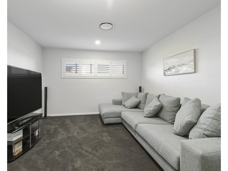 15 Cohen Way, Thrumster NSW 2444