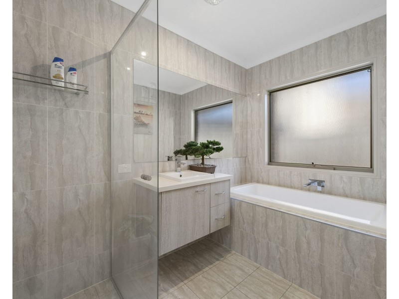 3 Varsity Parkway, Thrumster NSW 2444