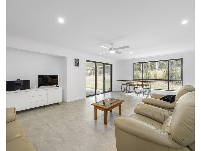 94 Tall Timber Road, Lake Innes NSW 2446