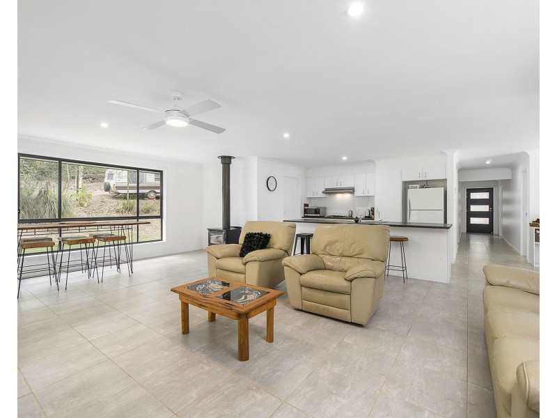 94 Tall Timber Road, Lake Innes NSW 2446