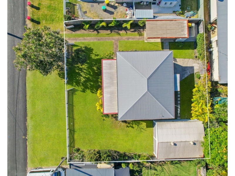 9 Evans Street, Lake Cathie NSW 2445