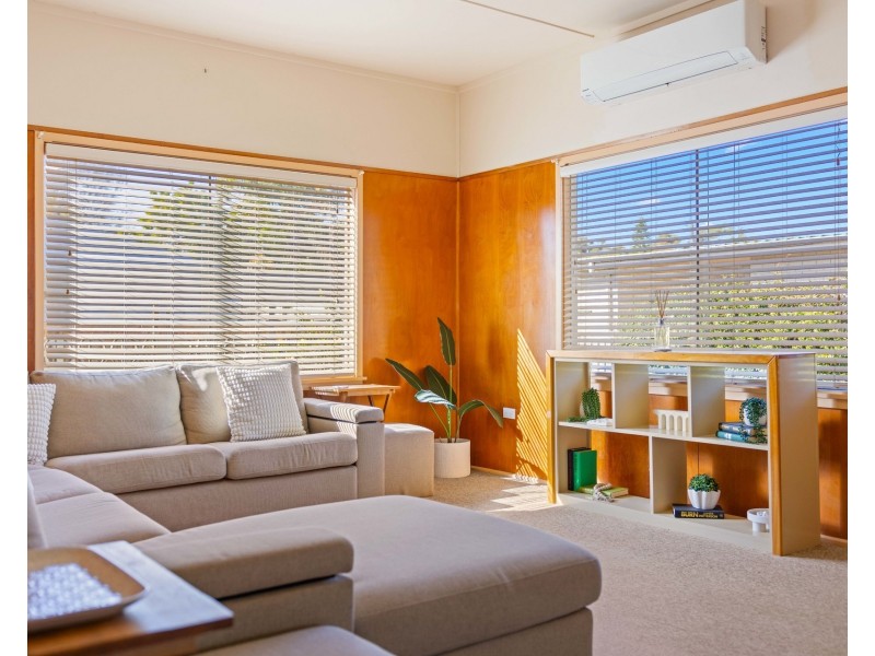 9 Evans Street, Lake Cathie NSW 2445