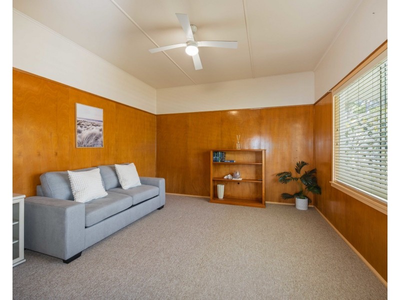 9 Evans Street, Lake Cathie NSW 2445