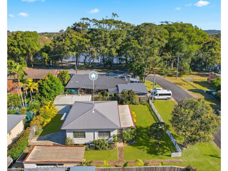 9 Evans Street, Lake Cathie NSW 2445