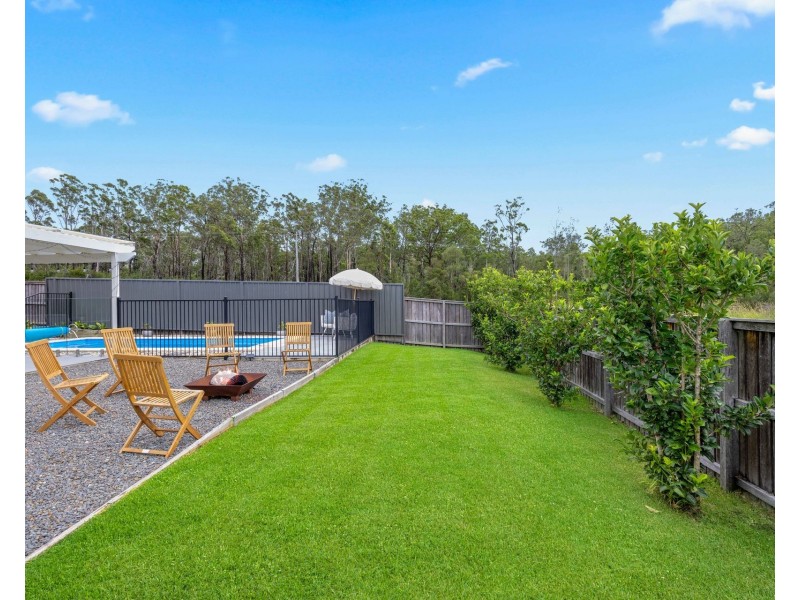8 Assembly Close, Thrumster NSW 2444