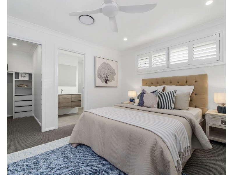 4 Dominica Street, Lake Cathie NSW 2445