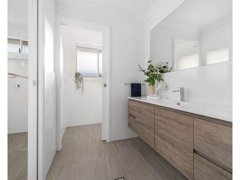 4 Dominica Street, Lake Cathie NSW 2445