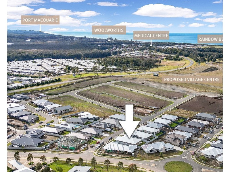 4 Dominica Street, Lake Cathie NSW 2445