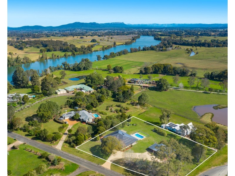 4 River Downs Road, Rawdon Island NSW 2446