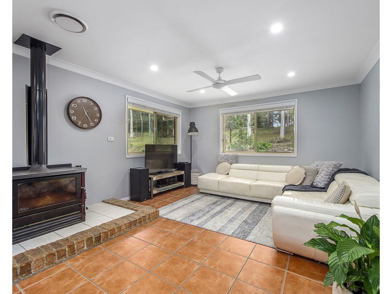 58 Tall Timber Road, Lake Innes NSW 2446