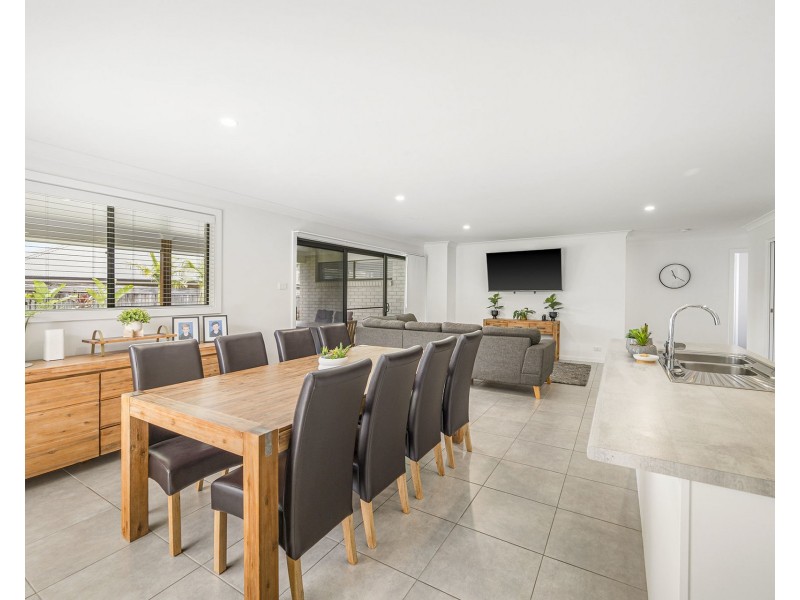 18 Boltwood Way, Thrumster NSW 2444