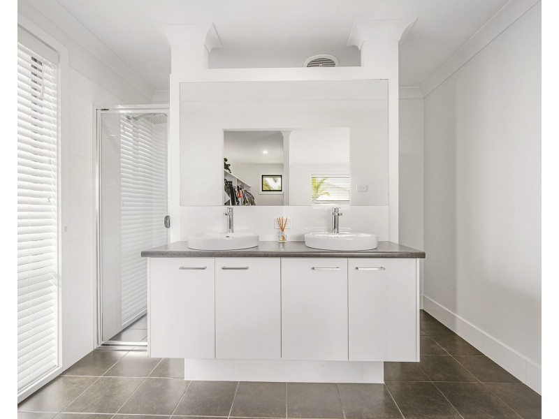 18 Boltwood Way, Thrumster NSW 2444