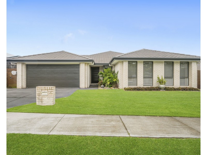 18 Boltwood Way, Thrumster NSW 2444