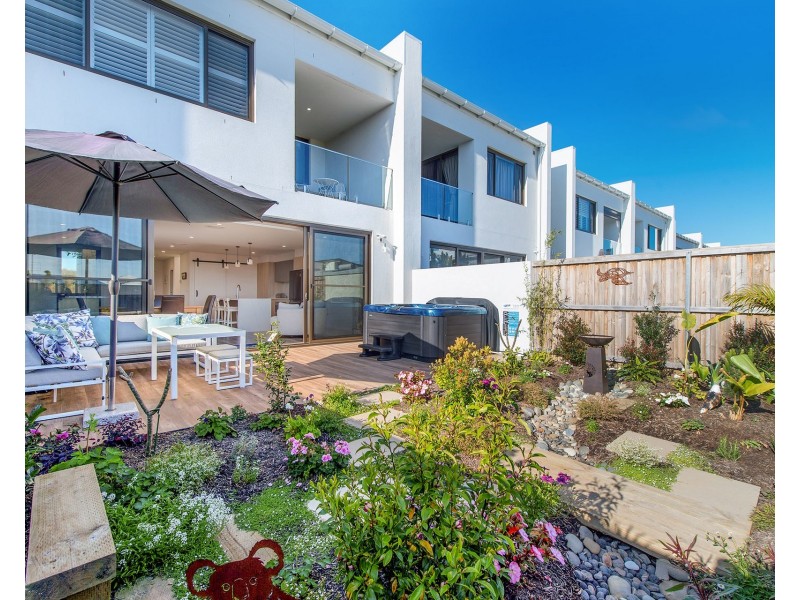 46 Whitewater Terrace, Lake Cathie NSW 2445