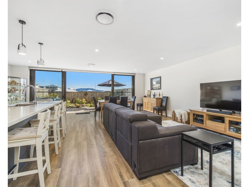 46 Whitewater Terrace, Lake Cathie NSW 2445