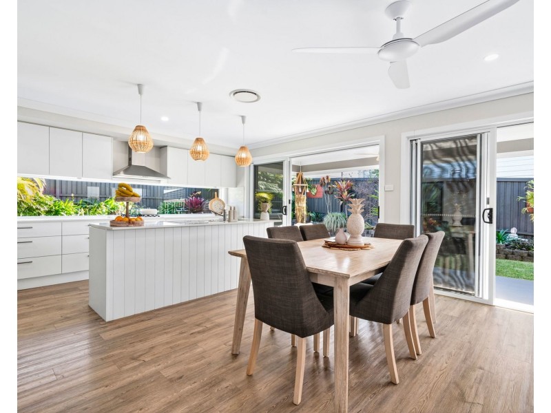 51 Sovereign Drive, Thrumster NSW 2444