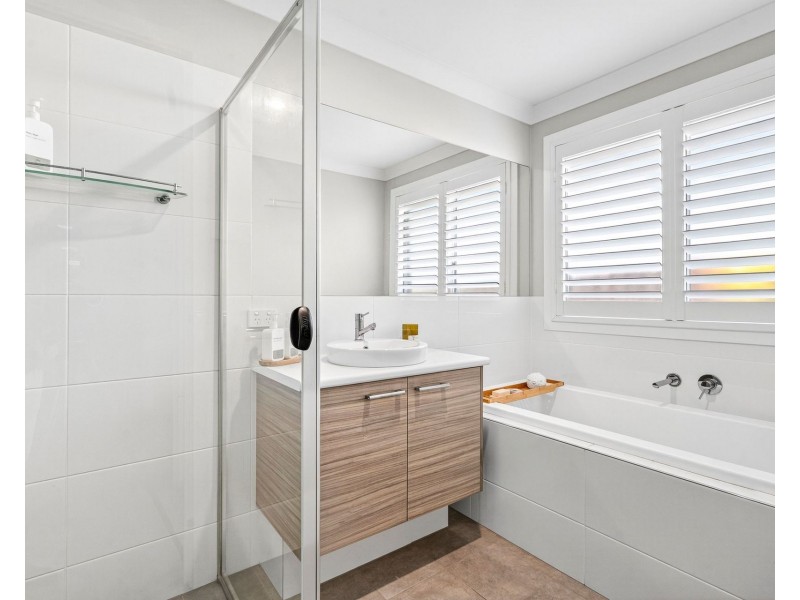 51 Sovereign Drive, Thrumster NSW 2444