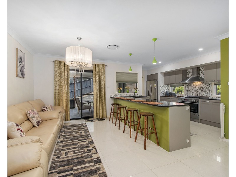 5 Lyons Close, Thrumster NSW 2444