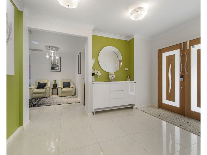 5 Lyons Close, Thrumster NSW 2444