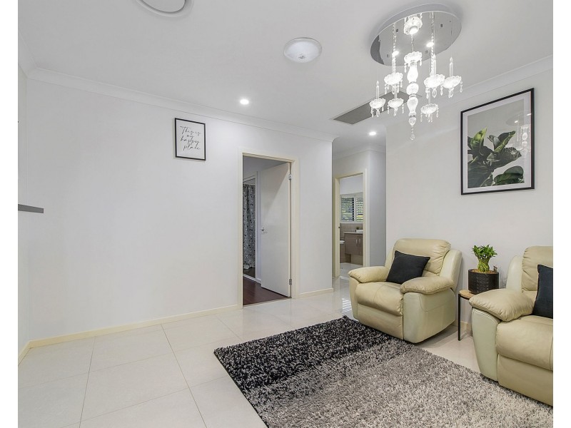 5 Lyons Close, Thrumster NSW 2444