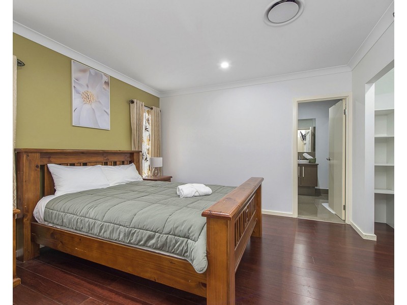 5 Lyons Close, Thrumster NSW 2444