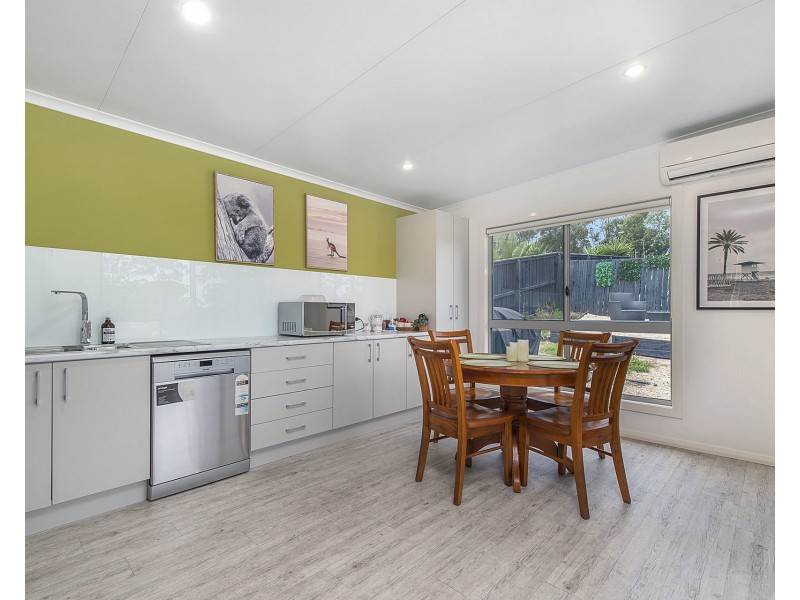 5 Lyons Close, Thrumster NSW 2444