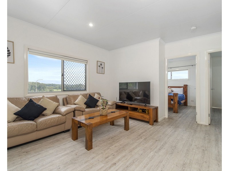 5 Lyons Close, Thrumster NSW 2444