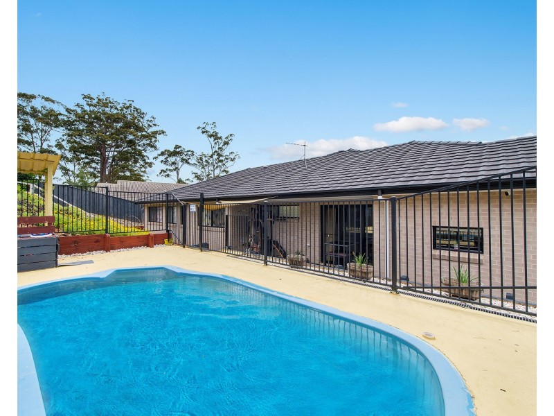 5 Lyons Close, Thrumster NSW 2444