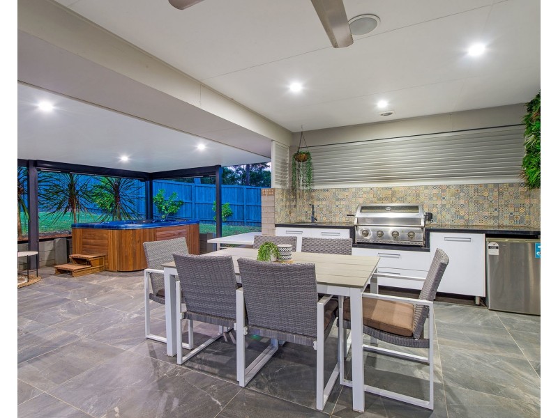 102 Capital Drive, Thrumster NSW 2444