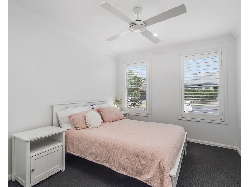 102 Capital Drive, Thrumster NSW 2444