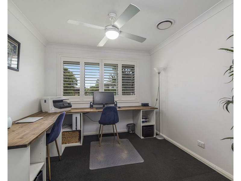 102 Capital Drive, Thrumster NSW 2444