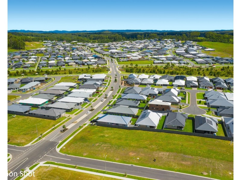 10 Mare Avenue, Thrumster NSW 2444