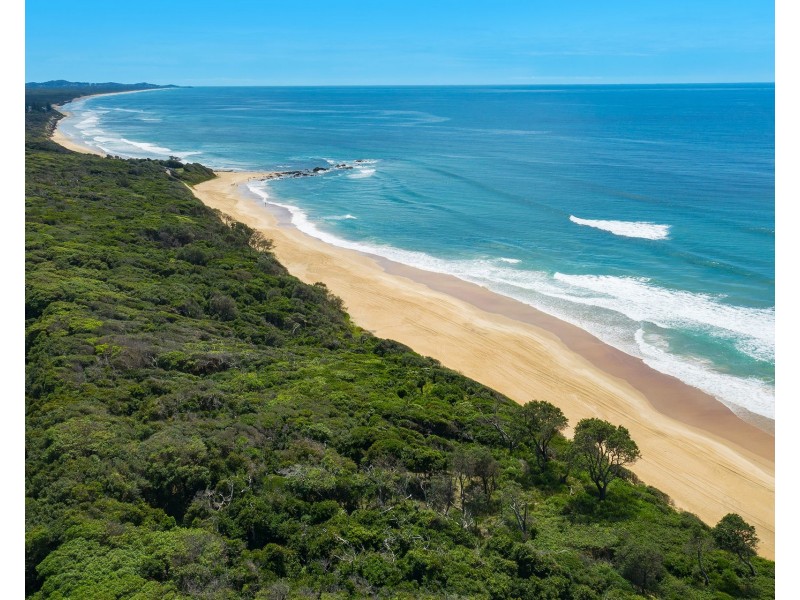 3 Anegada Road, Lake Cathie NSW 2445