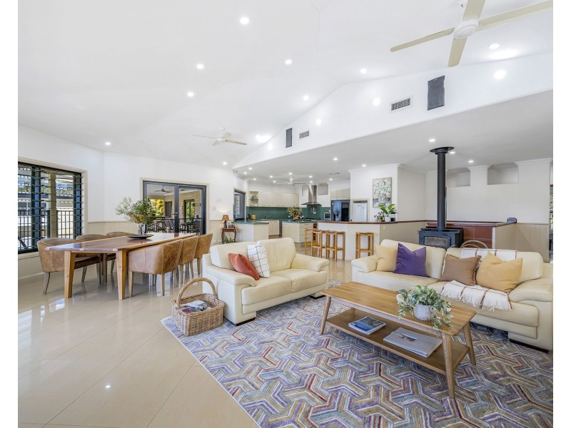 24 Hosking Road, Blackmans Point NSW 2444