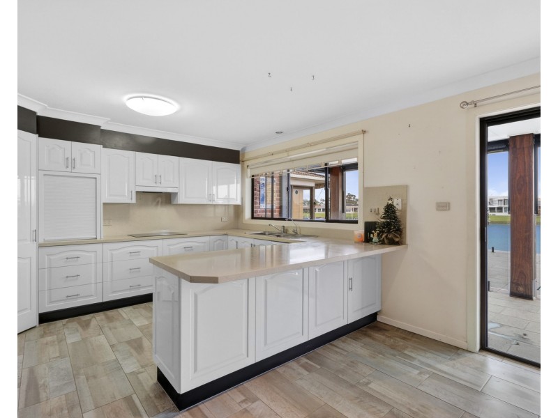 24 Newport Crescent, Port Macquarie NSW 2444