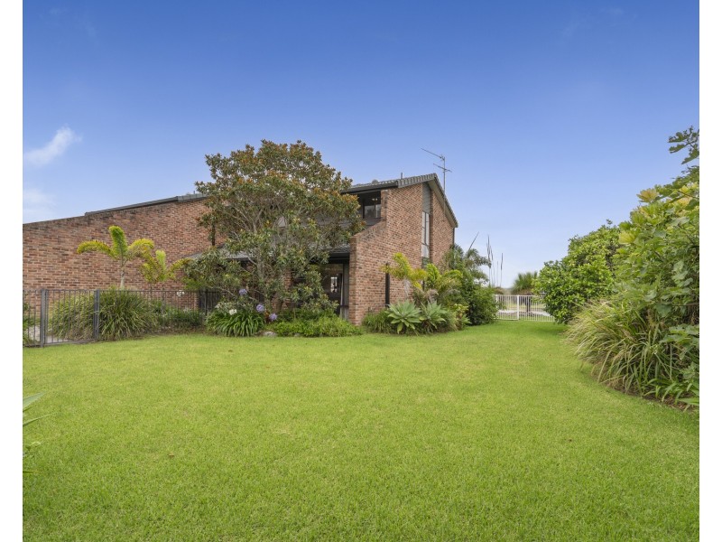24 Newport Crescent, Port Macquarie NSW 2444