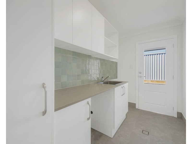 15 Dominica Street, Lake Cathie NSW 2445