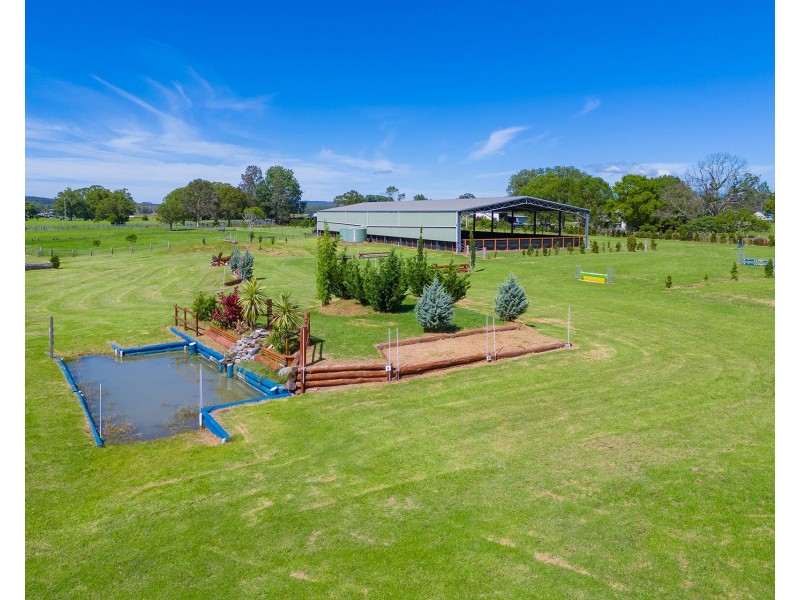 15 Feltons Lane, Hampden Hall NSW 2440