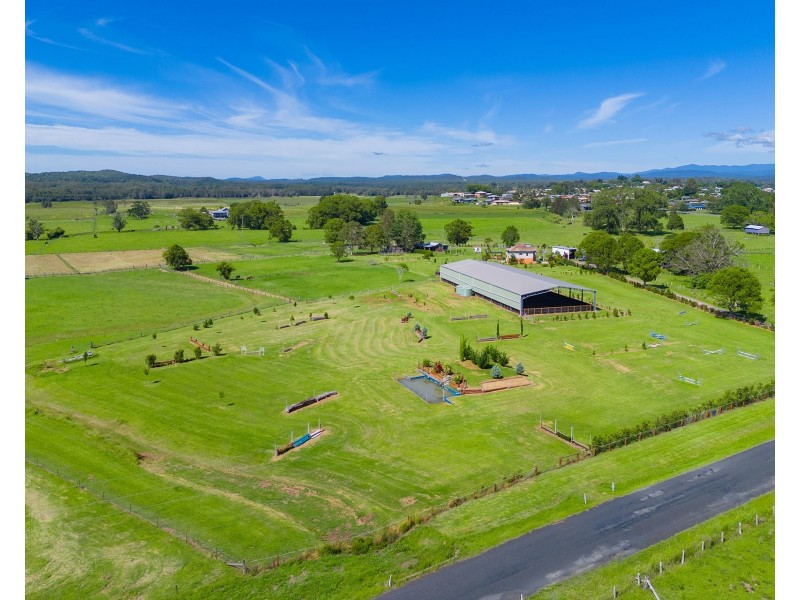15 Feltons Lane, Hampden Hall NSW 2440