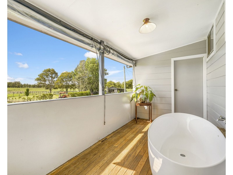15 Feltons Lane, Hampden Hall NSW 2440
