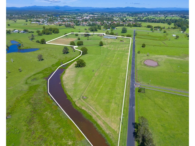 15 Feltons Lane, Hampden Hall NSW 2440